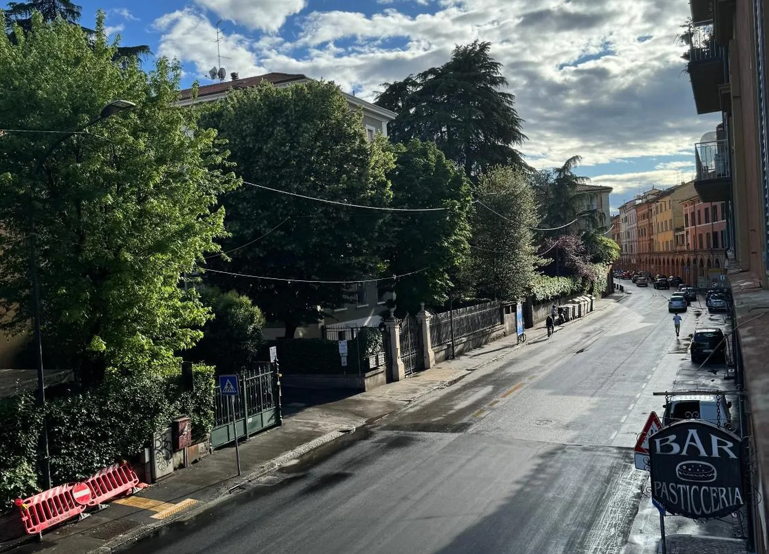 Saragozza Residence Bologna 0*,  Italien